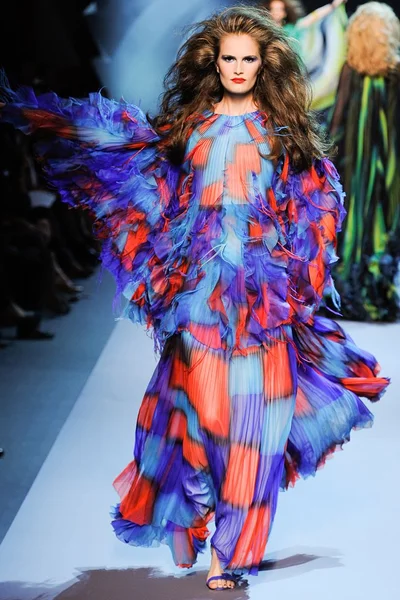 Look 29